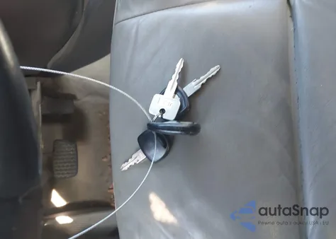 2000 Cadillac Catera Standard z USA, uszkodzony, nr VIN W06VR54R4YR103884